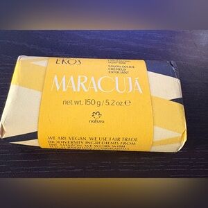 Natura Ekos Maracujá Exfoliating Soap Bar
